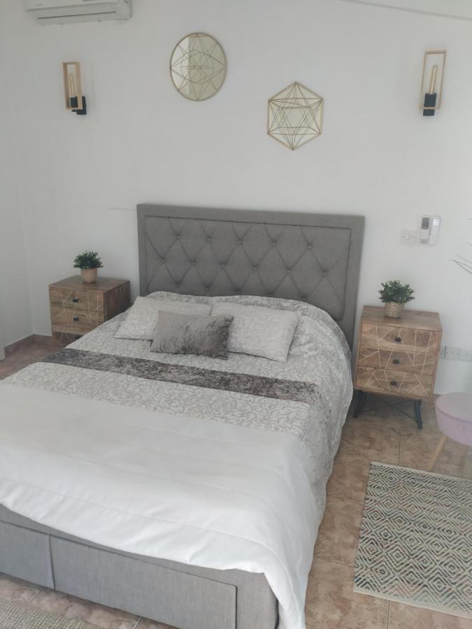 Melanos Residence 2 Bdrm Townhouse With Private Pool Χλώρακα Εξωτερικό φωτογραφία