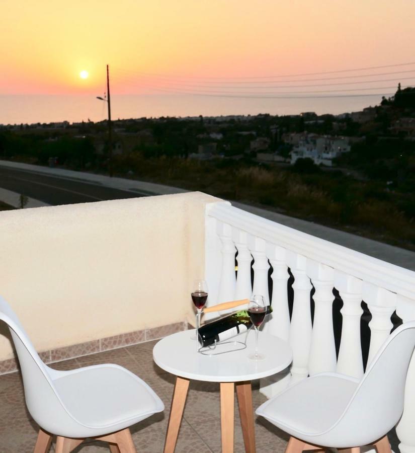 Melanos Residence 2 Bdrm Townhouse With Private Pool Χλώρακα Εξωτερικό φωτογραφία